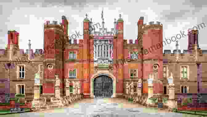 Hampton Court Palace, A Magnificent Tudor Residence, Served As The Pleasure Palace For The English Monarchy Secrets Of The Tudor Court: The Pleasure Palace
